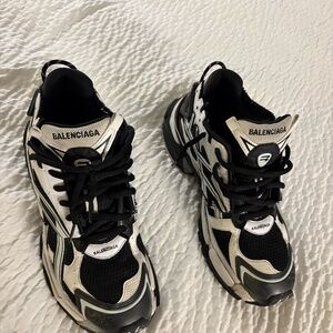 Balenci Runners Size 13 US / 46 EU